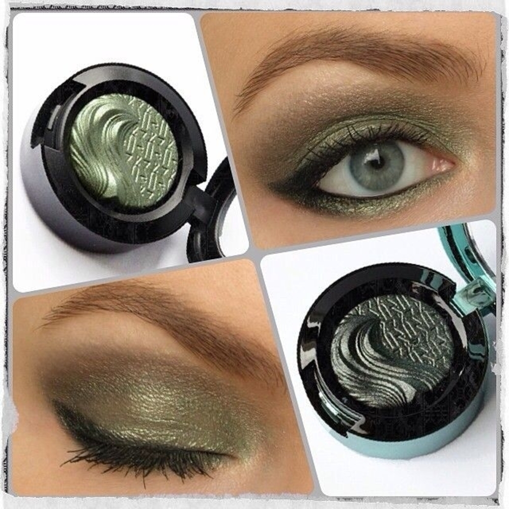 MAC Extra Dimension Eyeshadow Silver Sun